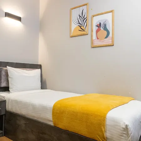 Ξενοδοχείο Brandroom 3*